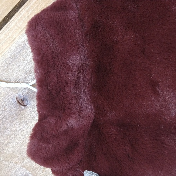 NEW! Faux Fur Quarter Zip Pullover Sweatshirt, Burgundy - A New Day - Picture 5 of 10